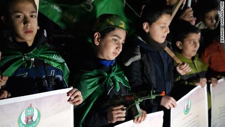 At a demonstration organized by Hamas in Gaza on Wednesday evening, Palestinian children held signs reading: "Jerusalem is the Palestinian capital."