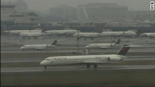 When the lights went out:  'Completely pitch black' at  Atlanta airport