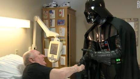 Veteran gets dying wish to see &#39;The Last Jedi&#39;