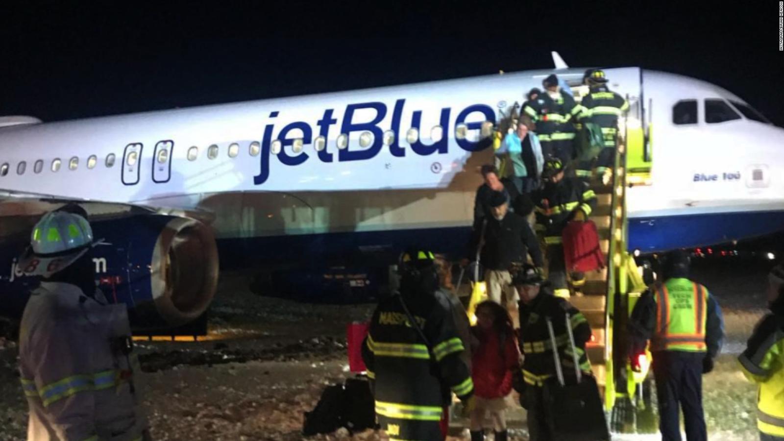 JetBlue turbulence puts 24 in hospital CNN