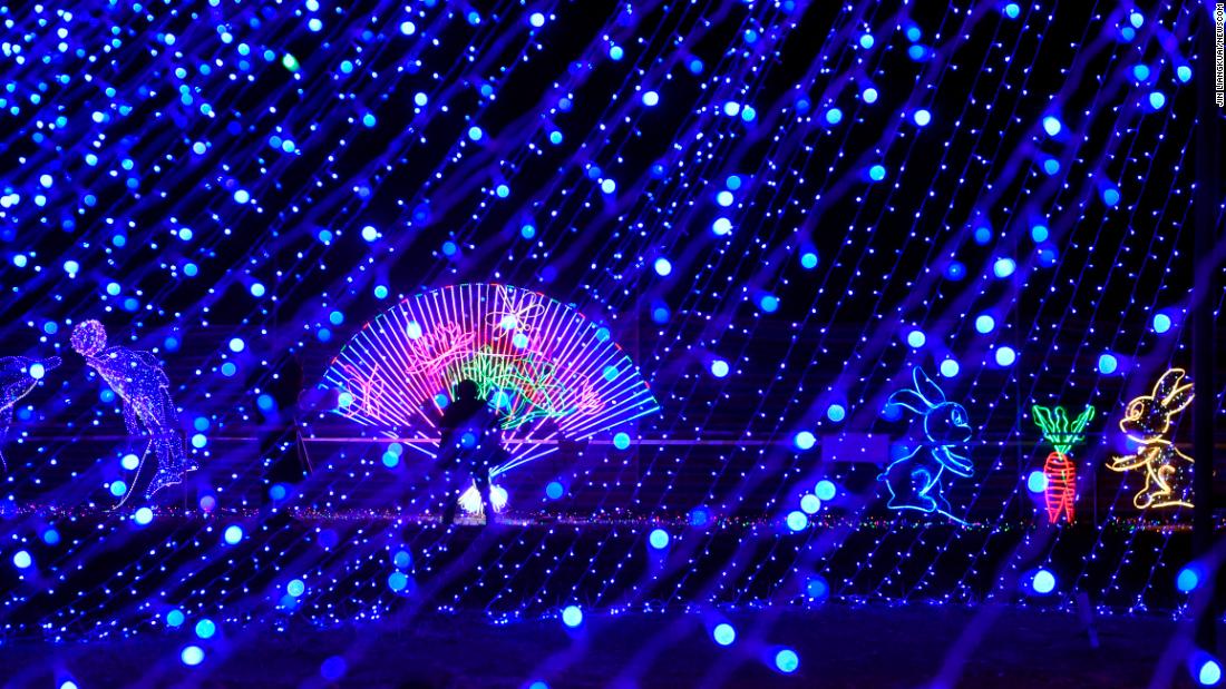 A light show to celebrate the new year is staged in Xiongxian County of northern China&#39;s Hebei Province.