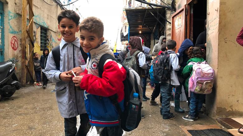 Palestinian school children leave UN-run Ramallah Elementary School at Beirut&#39;s Shatila refugee camp. 