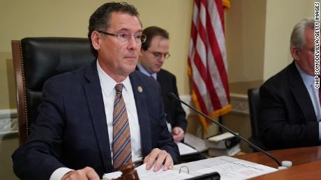 House Administration Committee Chairman Gregg Harper (R-MS) (L) gavels into session a hearing in the Longworth House Office Building on Capitol Hill November 14, 2017 in Washington, DC.