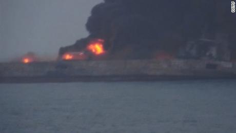 china oil tanker freighter collision rivers nr_00004717