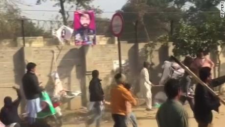 Pakistan rally Zainab 