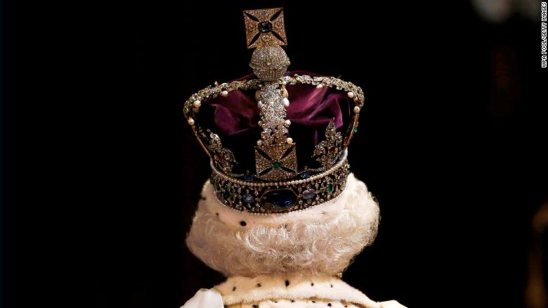 Crown could break your neck, Queen Elizabeth says - CNN