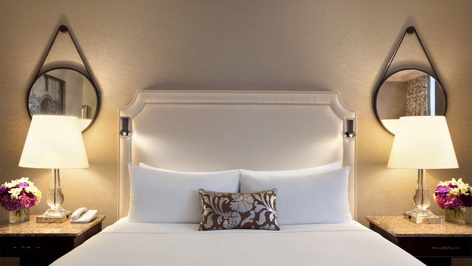 fairmont hotel pillows canada