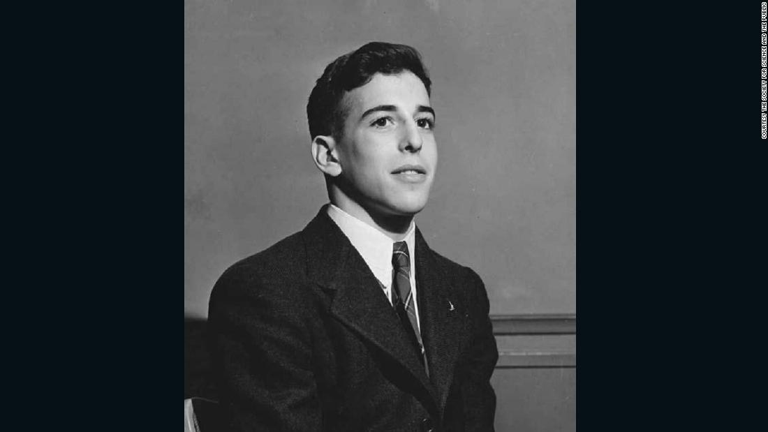 Mottelson&#39;s relationship with the Science Talent Search dates back further than any other Nobel-winning alumni, becoming a finalist in 1944. Born in Illinois, he received the &lt;a href=&quot;https://www.nobelprize.org/nobel_prizes/physics/laureates/1975/mottelson-facts.html&quot; target=&quot;_blank&quot;&gt;Nobel Prize in Physics&lt;/a&gt; in 1975 for developing &quot;the theory of the structure of the atomic nucleus,&quot; based on the connection between collective and particle motion of atomic nuclei.