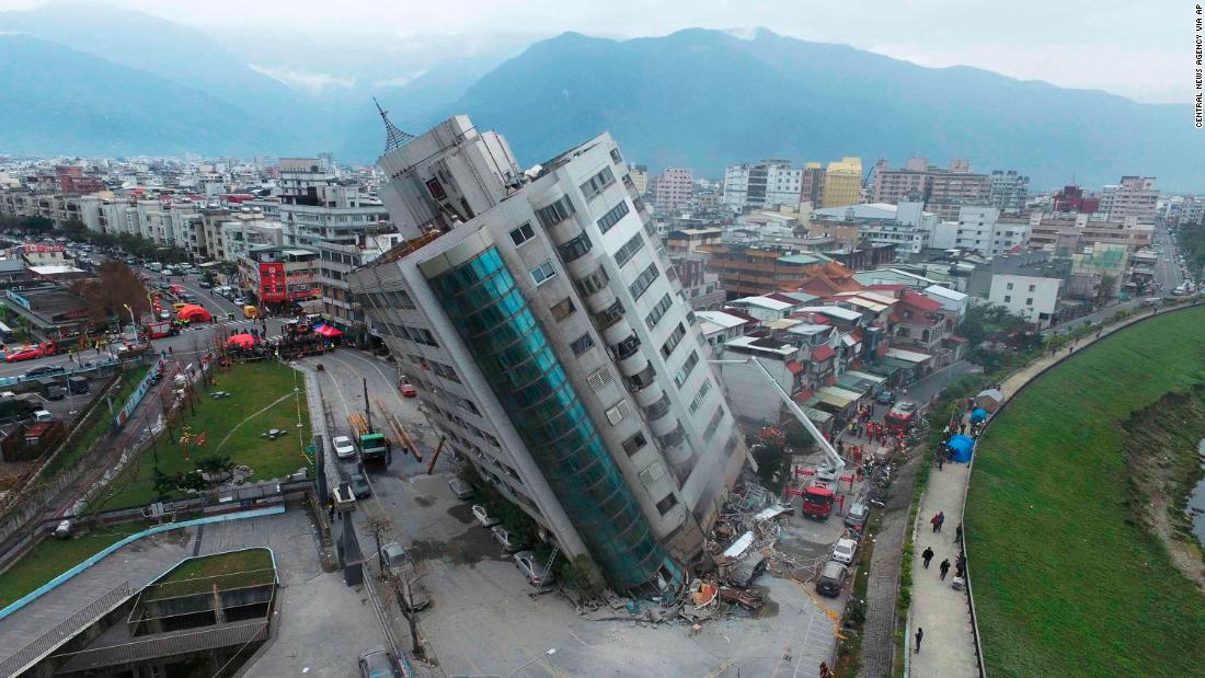 The Yun Tsui building leans perilously in Hualien.