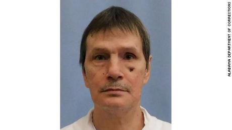 Death row inmate sues after &#39;gebot&#39; uitvoering