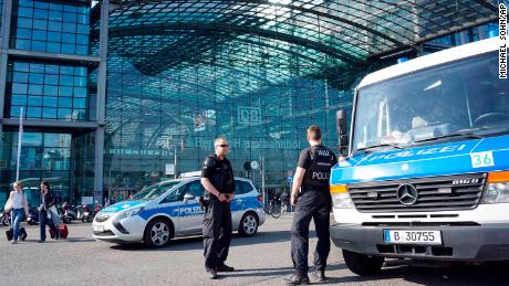 World War II bomb successfully defused after evacuation in central Berlin