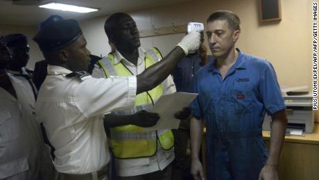 Ebola: Nigeria begins screening of travelers from high-risk countries