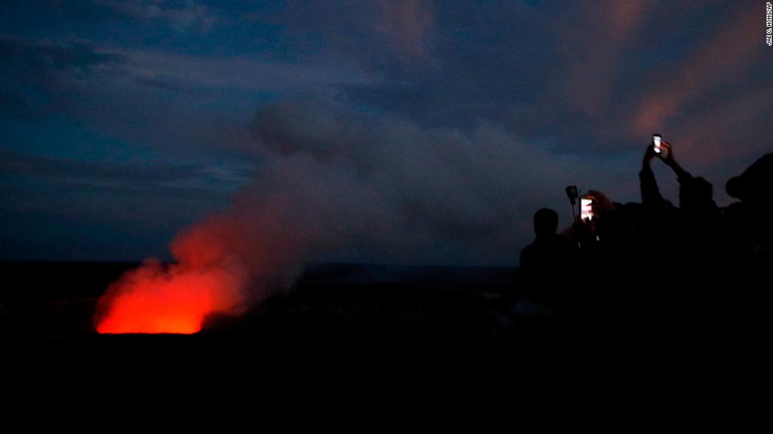 Visitors take pictures as the summit crater of the Kilauea volcano, which erupted last week, glows red on Wednesday, May 9. Now experts fear the volcano is at risk of &lt;a href=&quot;https://www.cnn.com/2018/05/10/us/hawaii-kilauea-volcano/index.html&quot; target=&quot;_blank&quot;&gt;explosive eruptions&lt;/a&gt; that could emit &quot;ballistic projectiles.&quot; &lt;a href=&quot;http://www.cnn.com/2018/05/03/world/gallery/week-in-photos-0504/index.html&quot; target=&quot;_blank&quot;&gt;See last week in 24 photos&lt;/a&gt;