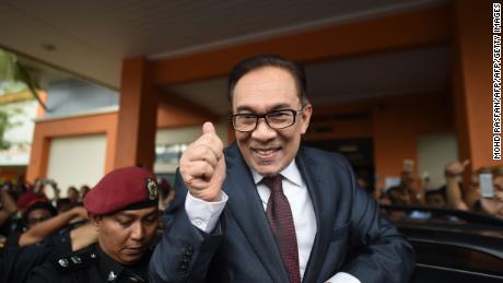 Anwar Ibrahim, Malaysian politician, released after royal pardon