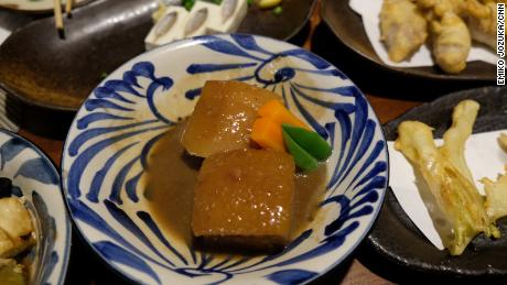 Traditional Okinawan food makes use of kombu, a type of seaweed, and katsuobushi (dried bonito fish) to form a healthy stock.
