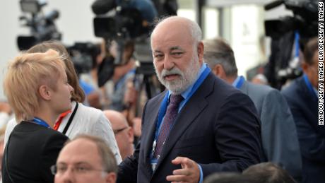 Viktor Vekselberg attends a meeting at the G20 Summit in 2013 セントで. ピーターズバーグ, ロシア.