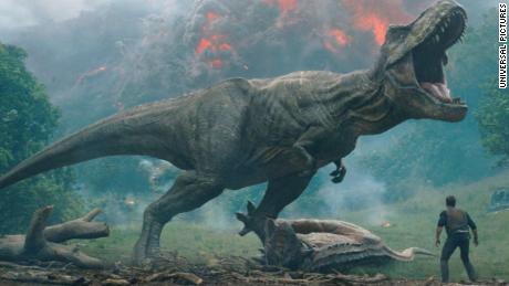 &#39;Jurassic World: Fallen Kingdom&#39; set to roar_00015415