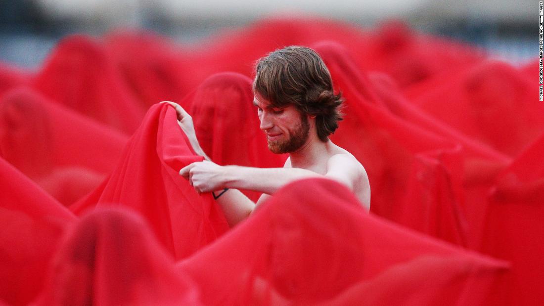 Spencer Tunick Return Of The Nude Installation Shot In Melbourne