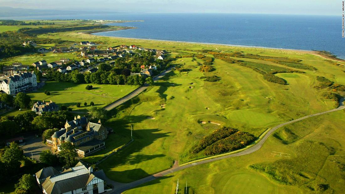 &lt;strong&gt;Royal Dornoch:&es;/fuerte&gt; On the north shore of the Dornoch Firth on Scotland&#39;s northeast coast lies one of its most revered courses. Golf has been played in the seaside town, north of Inverness, desde 1616 but the current club has &quot;solo&cotización; been in existence since 1877. 
