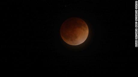   The lunar eclipse total blood moon of April 2014. 
