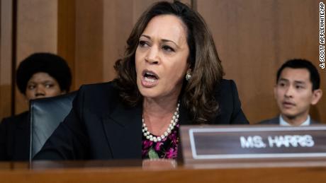 How Democrats coordinated a tense start to Kavanaugh hearing