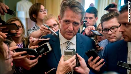 Jeff Flake&#39;s moment: How a reliable conservative cast Kavanaugh&#39;s confirmation into doubt