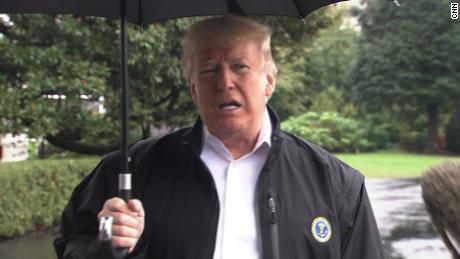 Le président Trump en visite en Floride après l'ouragan Michael 