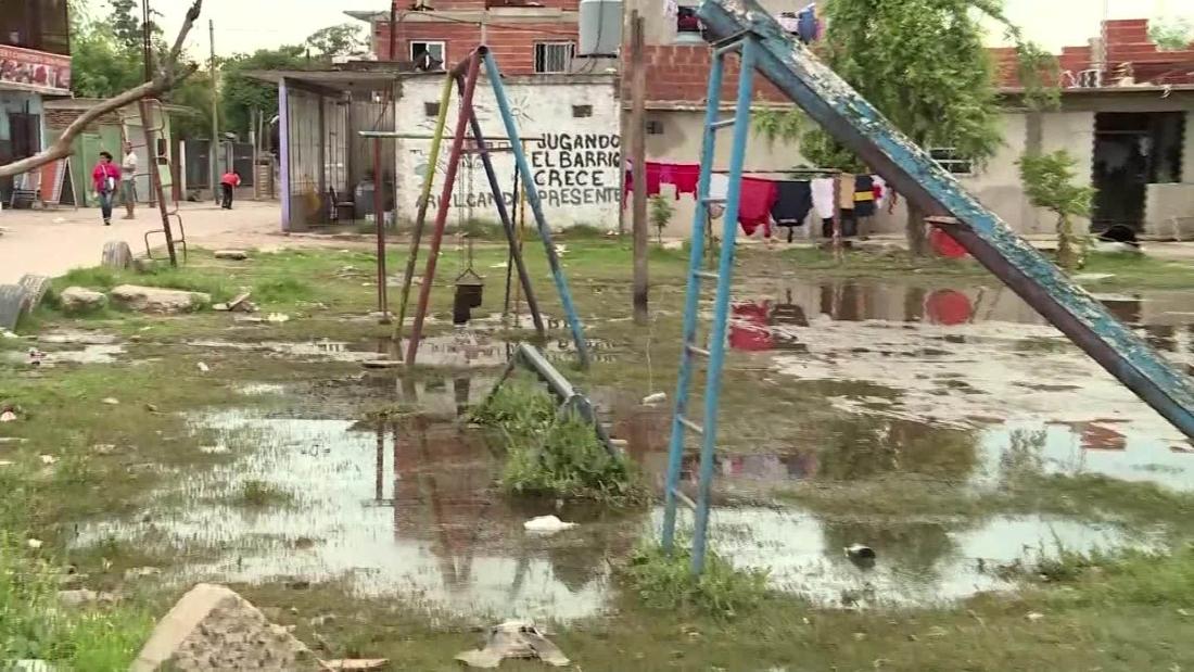 Personas Han Sido Evacuadas Por Inundaciones En Buenos Aires