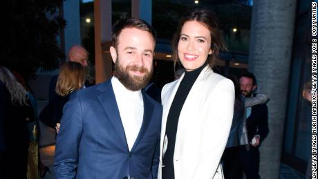 How Mandy Moore and Taylor Goldsmith&#39;s &#39;This Is Us&#39; collaboration happened