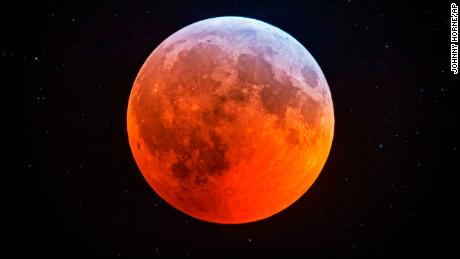 Stargazers share the images of the Super Blood Wolf Moon