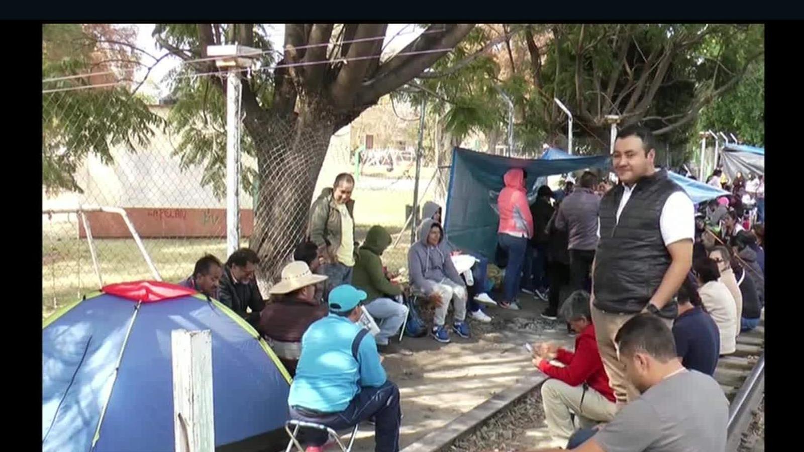 CNTE levanta bloqueos a trenes en Michoacán pero mantiene paro laboral