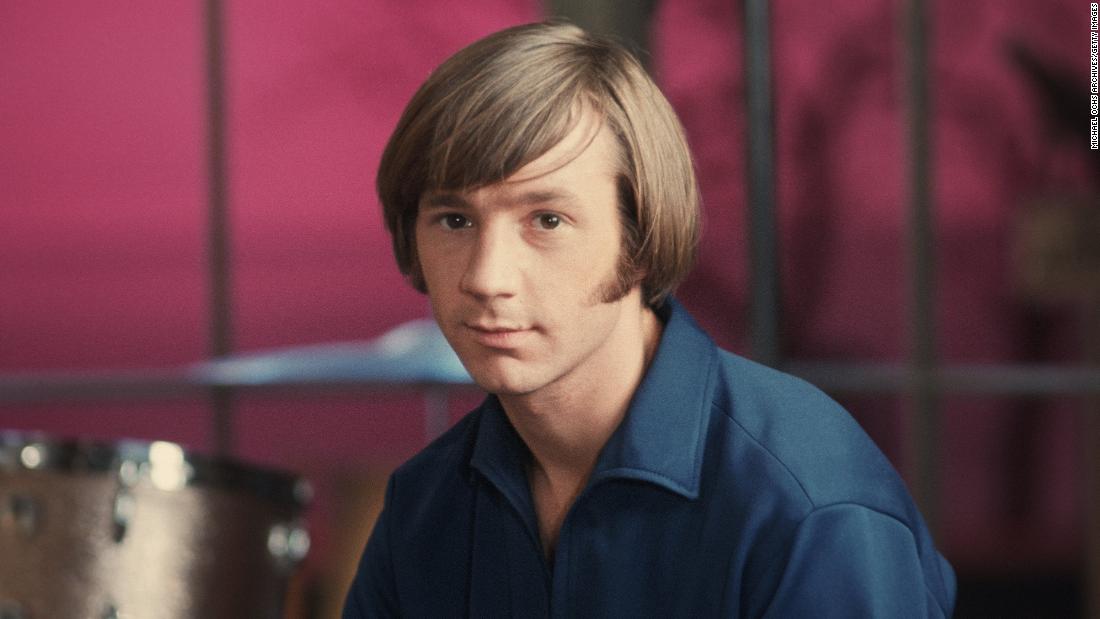 &lt;a href=&quot;https://www.cnn.com/2019/02/21/entertainment/peter-tork-dead/index.html&quot; target=&quot;_blank&quot;&gt;Peter Tork&lt;/a&gt;, the bassist for The Monkees and a jokester on the band&#39;s popular 1960s television series, died February 21 at the age of 77.