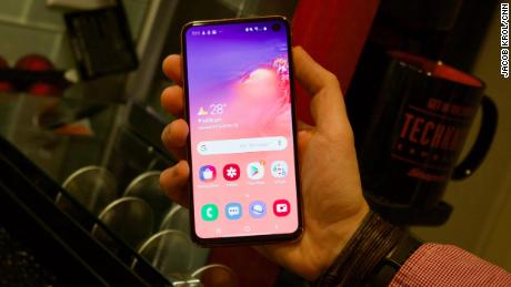 The Samsung Galaxy S10e is the Galaxy phone for everyone