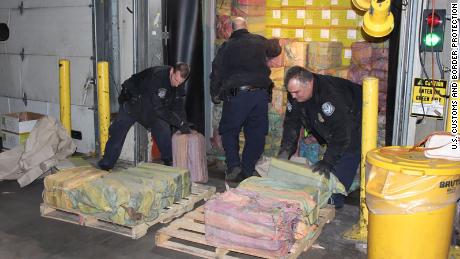 Drug smuggling in Newark Harbor seizes one and a half tons of cocaine valued at $ 77 million