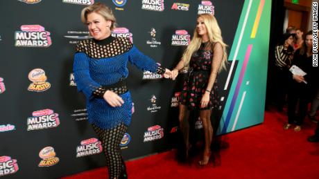 Kelly Clarkson and Carrie Underwood at an event in 2018