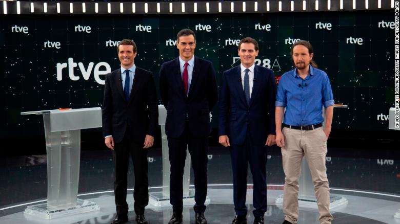 Bốn ứng cử viên đã tham gia vào các cuộc tranh luận trên truyền hình. Từ trái sang phải, lãnh đạo PP Pablo Casado, Thủ tướng PSOE Pedro Sanchez, lãnh đạo Ciudadanos Albert Rivera và lãnh đạo Unidas Podemos Pablo Iglesias.
