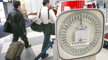 Can weighing passengers at airports help cut carbon emissions? 