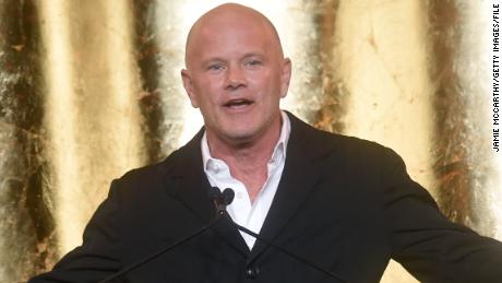 Michael Novogratz, CEO of Galaxy Digital, warned against falling interest rates in a strong economy.