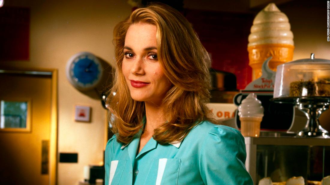&lt;a href=&quot;https://www.cnn.com/2019/05/12/us/peggy-lipton-dies-of-cancer/index.html&quot; target=&quot;_blank&quot;&gt;Peggy Lipton&lt;/a&gt;, an award-winning actress who starred in the television shows &quot;Mod Squad&quot; and &quot;Twin Peaks,&quot; died of cancer on May 11. She was 72.