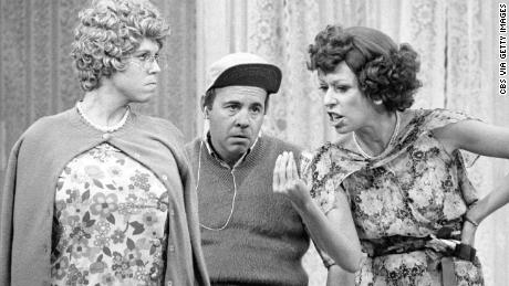 Vicki Lawrence (as Mama Harper) Carol Burnett (as Eunice Higgins), Tim Conway (as Mickey Hart) on &#39;The Carol Burnett Show&#39; in 1977. (Photo by CBS via Getty Images) 