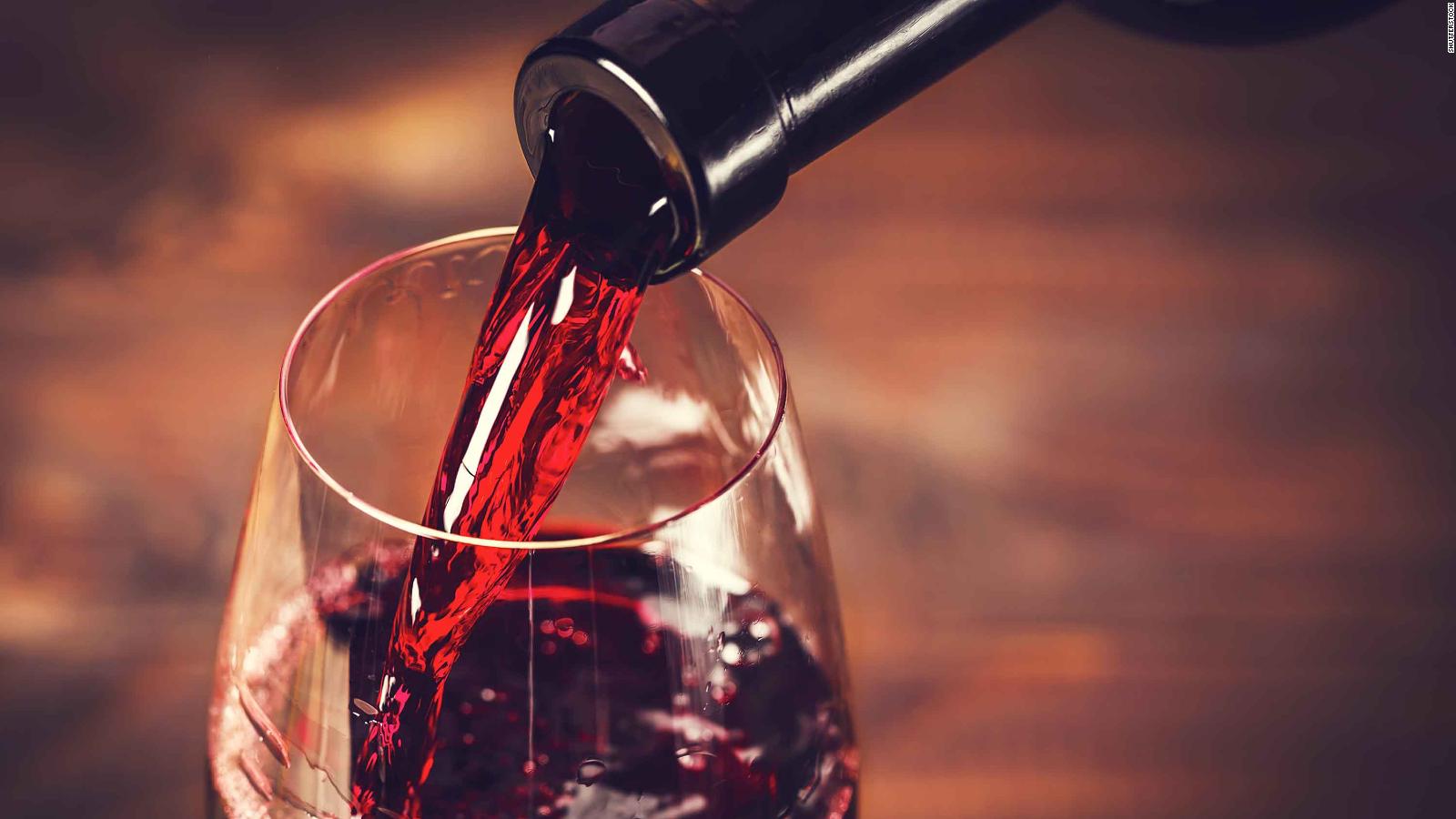 Red wine's resveratrol decreases blood pressure in mice: Could it do the same in human heart patients?