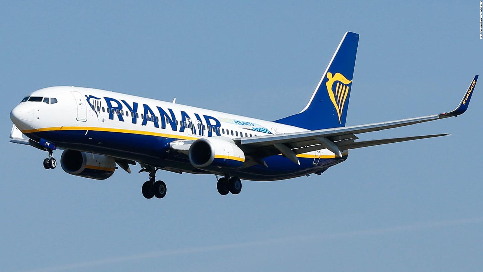 A Ryanair Boeing 737-800 aircraft lands at Barcelona's 'El Prat' airport on September 28, 2018. - Ryanair cancelled scores of European flights today as unions staged what they warned could be the biggest strike in the airline's history. The Dublin-based low-cost carrier has played down fears of widespread disruption but confirmed it would cancel nearly 250 flights. (Photo by PAU BARRENA / AFP) (Photo credit should read PAU BARRENA/AFP/Getty Images)