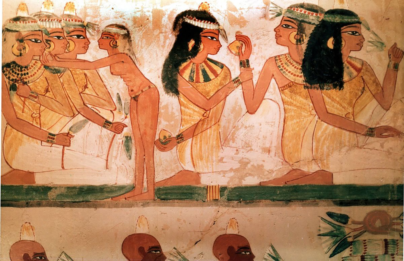 Прелестные египтянки ублажают парня с классным стволом
