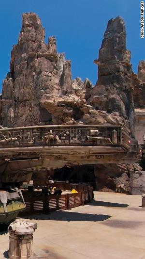 The centerpiece of Disney&#39;s new Star Wars Land is the replica Millennium Falcon.