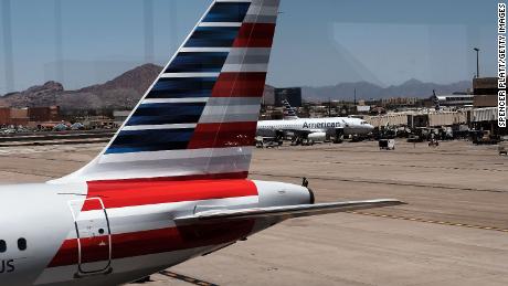 American Airlines & # 39; flight cancellation problems go far beyond the grounding of the 737 Max 