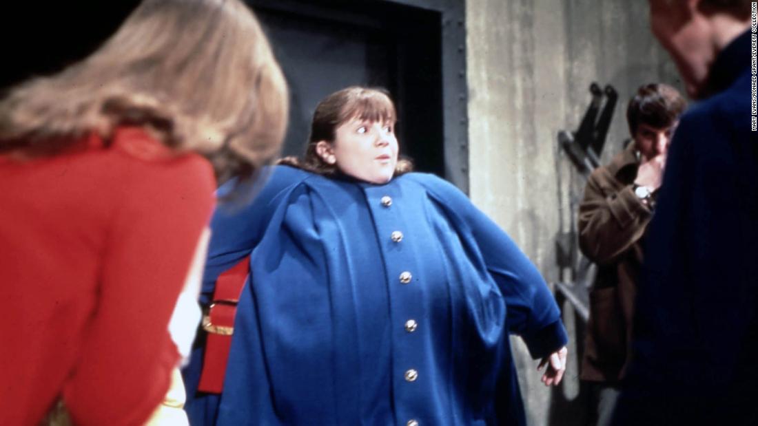 Actress &lt;a href=&quot;https://www.cnn.com/2019/07/11/entertainment/denise-nickerson/index.html&quot; target=&quot;_blank&quot;&gt;Denise Nickerson&lt;/a&gt;, best known for her role as chatty gum-chewer Violet Beauregard in 1971&#39;s &quot;Willy Wonka &amp;amp; the Chocolate Factory,&quot; died July 10, according to multiple reports citing a Facebook post from her family. She was 62.