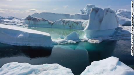 Greenland&#39;s ice sheet just lost 11 billion tons of ice -- in one day