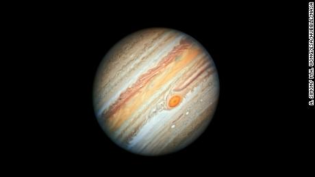 The new portrait of Jupiter photographed by Hubble