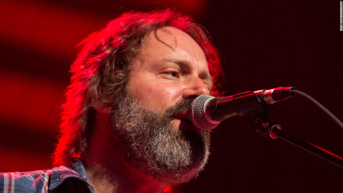 &lt;a href=&quot;https://www.cnn.com/2019/08/27/entertainment/neal-casal-guitarist-death-trnd/index.html&quot; target=&quot;_blank&quot;&gt;Neal Casal&lt;/a&gt;, a prolific guitarist who was a member of The Cardinals and played alongside Willie Nelson, Phil Lesh and Chris Robinson throughout a busy solo career, died on August 26. He was 50. 