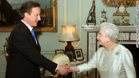 Palace 'displeasure' at Cameron's Queen comments